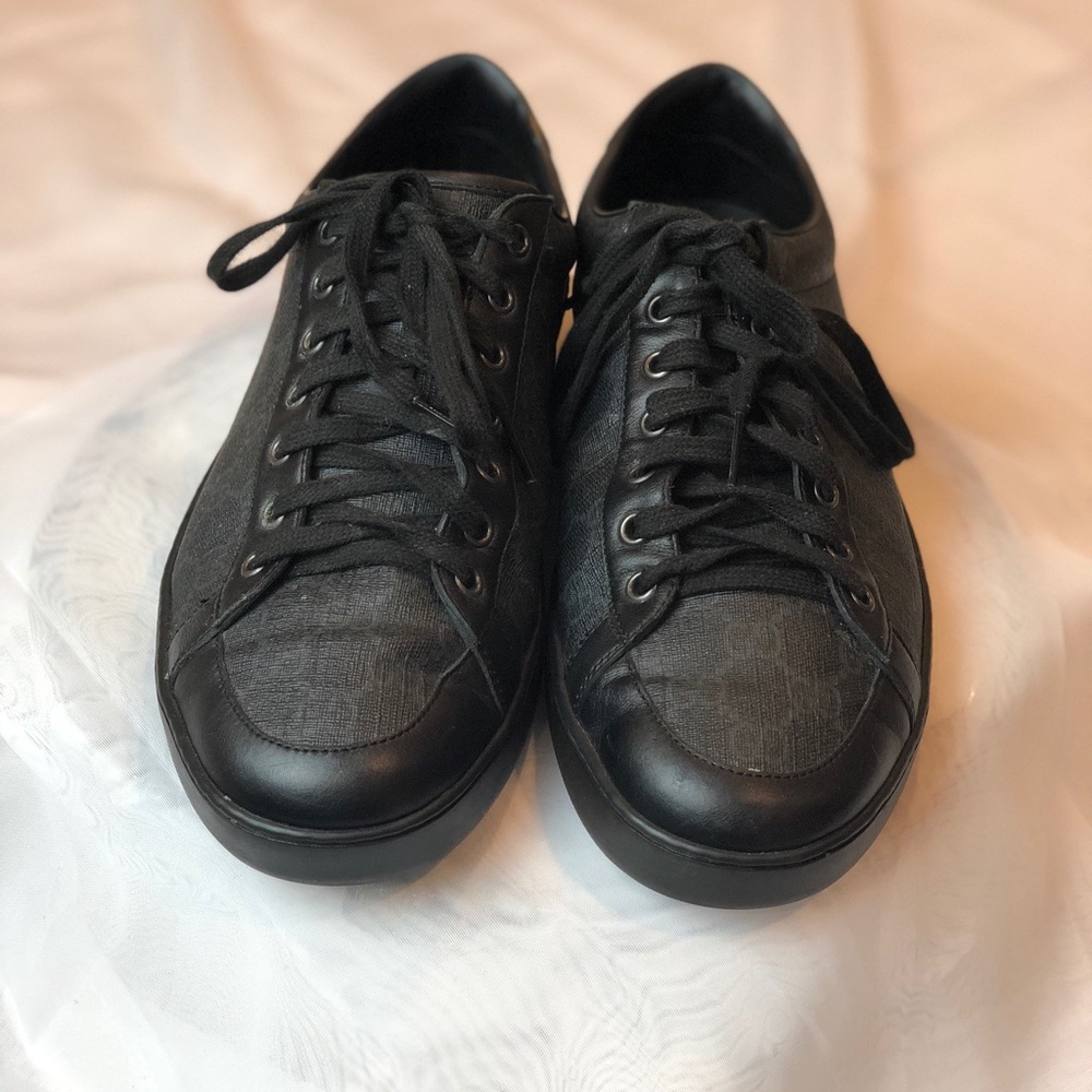 GUCCI SNEAKER*